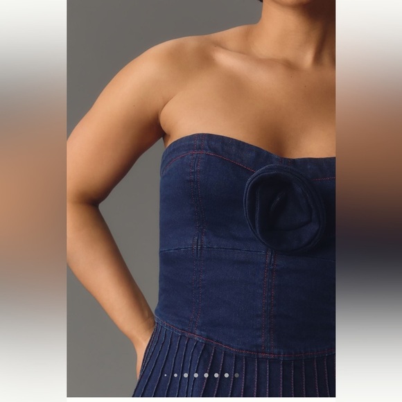 Maeve - Anthropologie - Rosette Strapless Fit and Flare Denim Mini Dress - US 2 - Picture 3 of 14